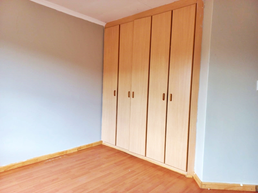 To Let 2 Bedroom Property for Rent in Langenhovenpark Free State
